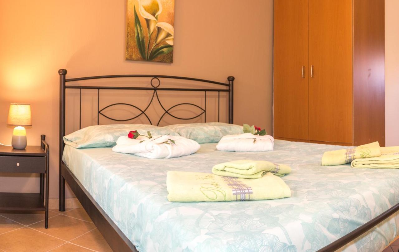 Marina Mare Daire Bali  Dış mekan fotoğraf